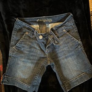 American Eagle Bermuda Jean shorts size 2